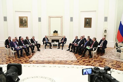 Пашинян обсудил с Путиным ограничения интернета