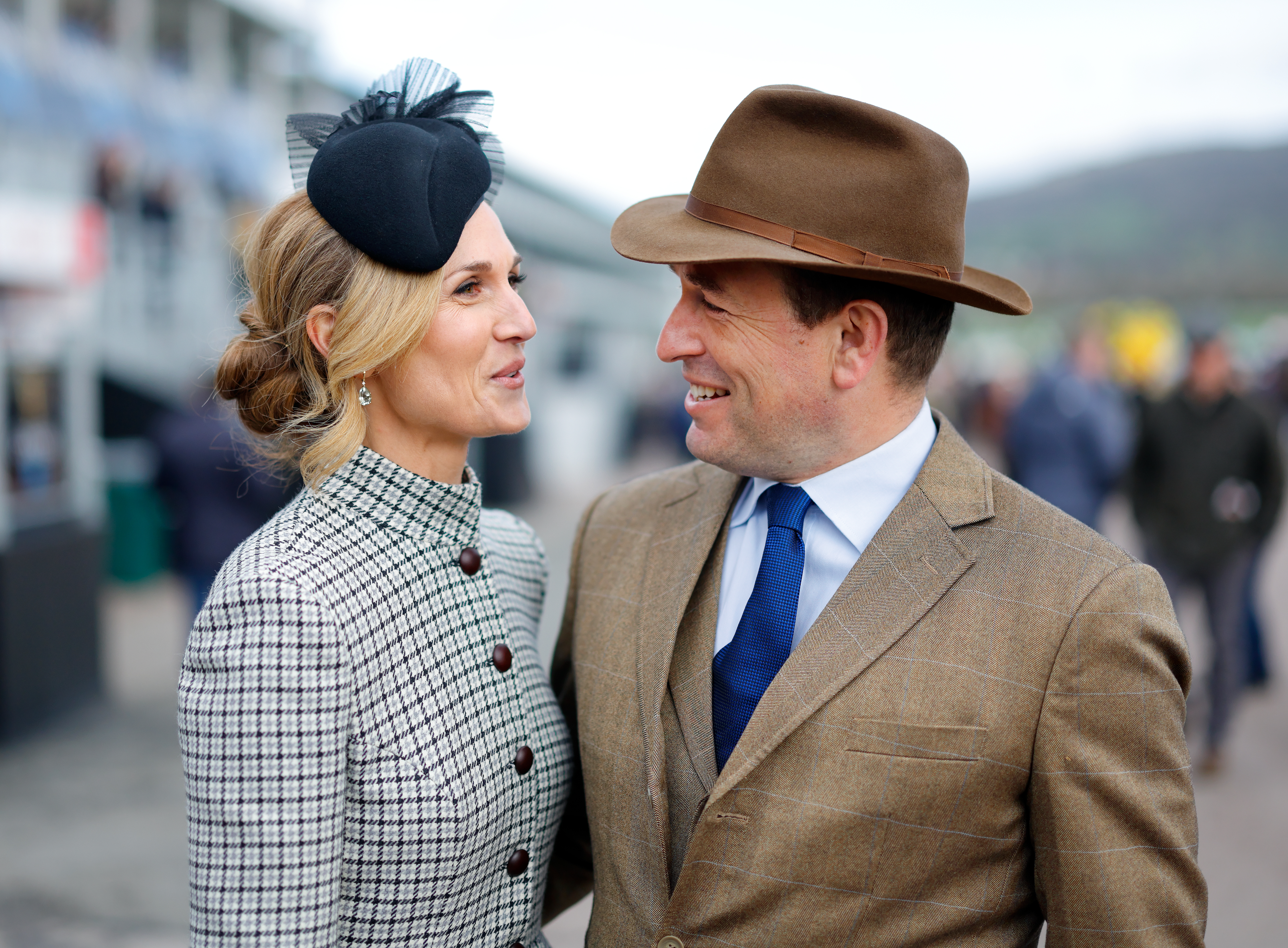 Племянник&nbsp; Карла III объявил дату свадьбы с медсестрой