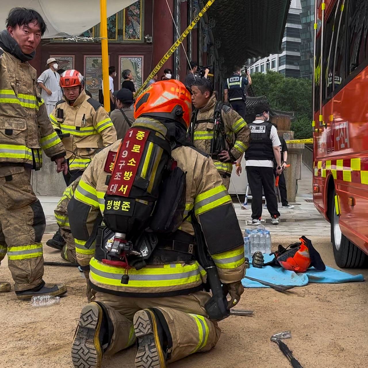 Мужчина попытался поймать таракана и попал в тюрьму