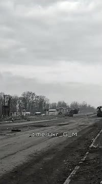 Мощный удар российских FPV-дронов по технике ВСУ попал на видео