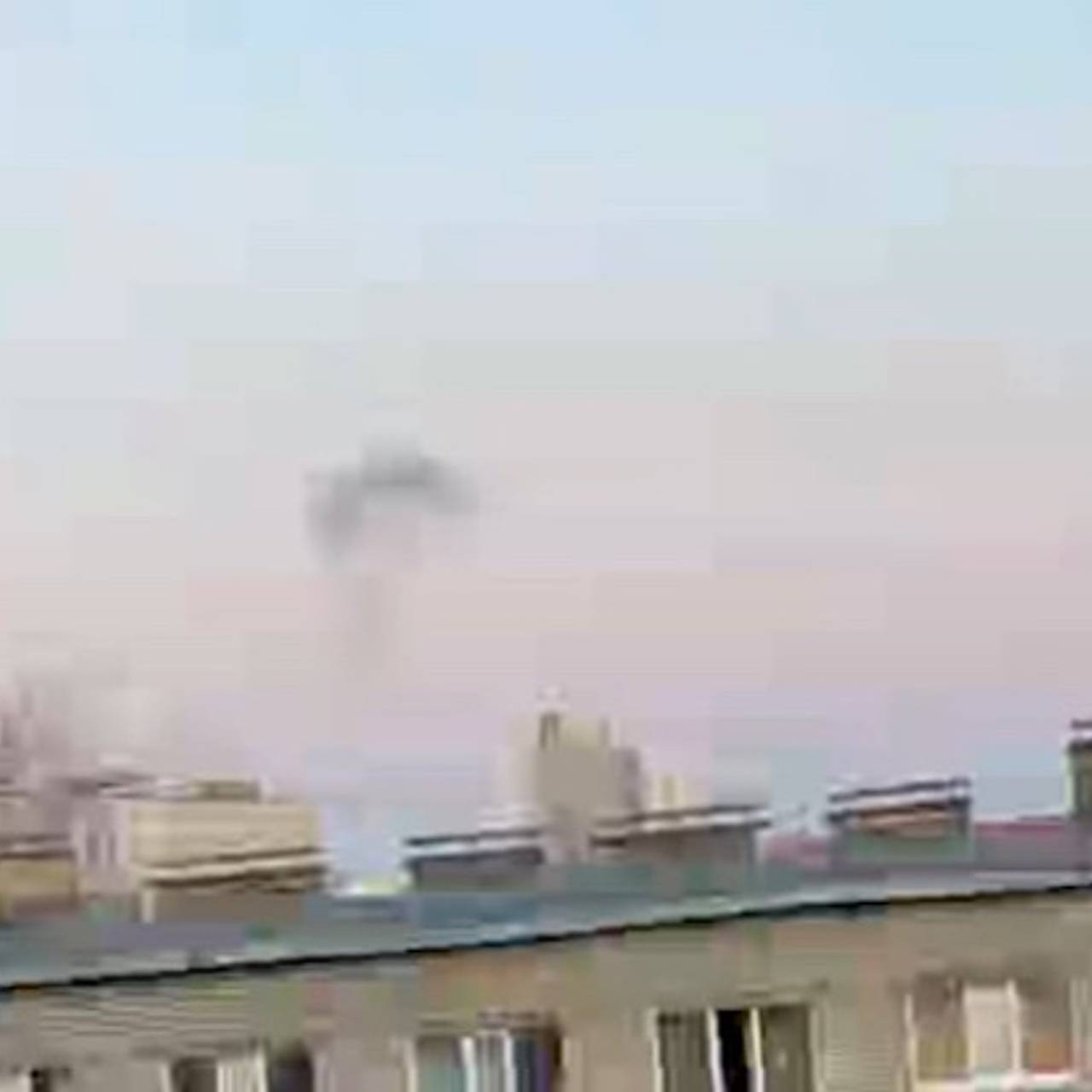 Очевидица рассказала о моменте удара беспилотника ВСУ по многоэтажке в Уфе