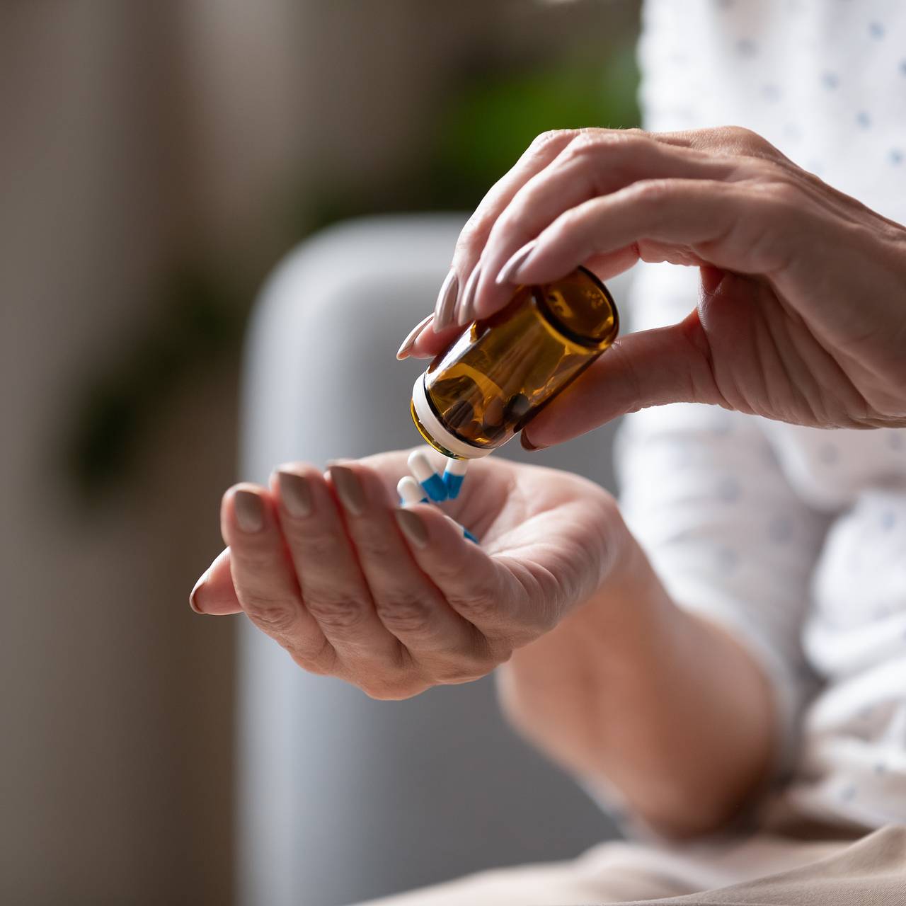 Найден снижающий риск болезни Альцгеймера витамин