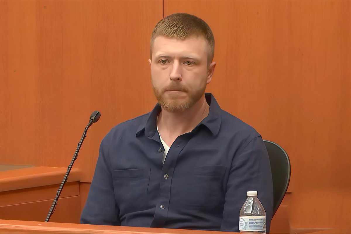 Джош Гроссман на судебном заседании