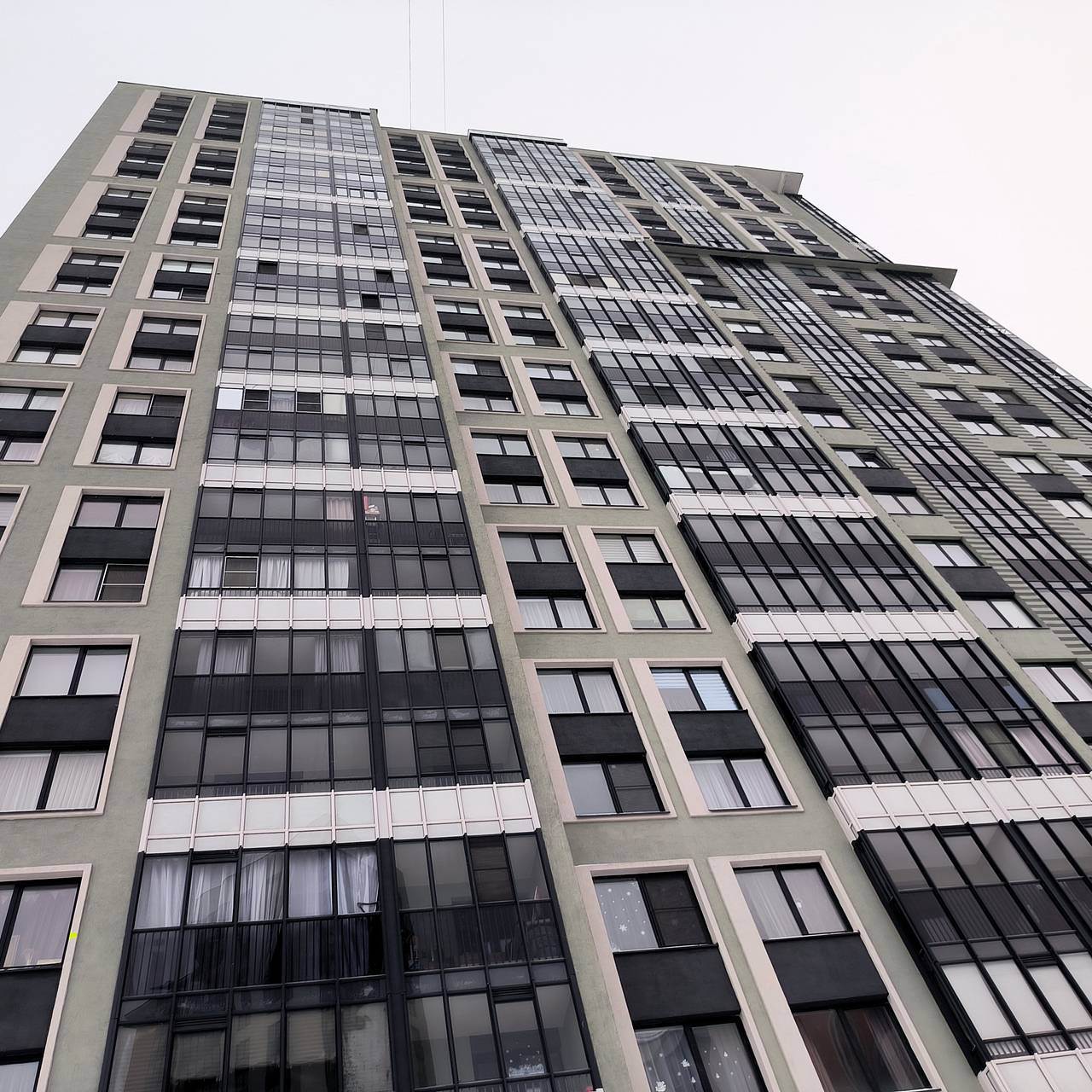 Жильцам многоквартирных домов напомнили о штрафах за курение