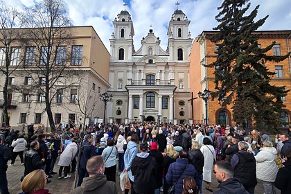 Москвичам пообещали мокрый снег в Пасху
