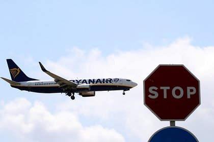 Европейские авиакомпании начали отменять рейсы из-за ситуации с топливом