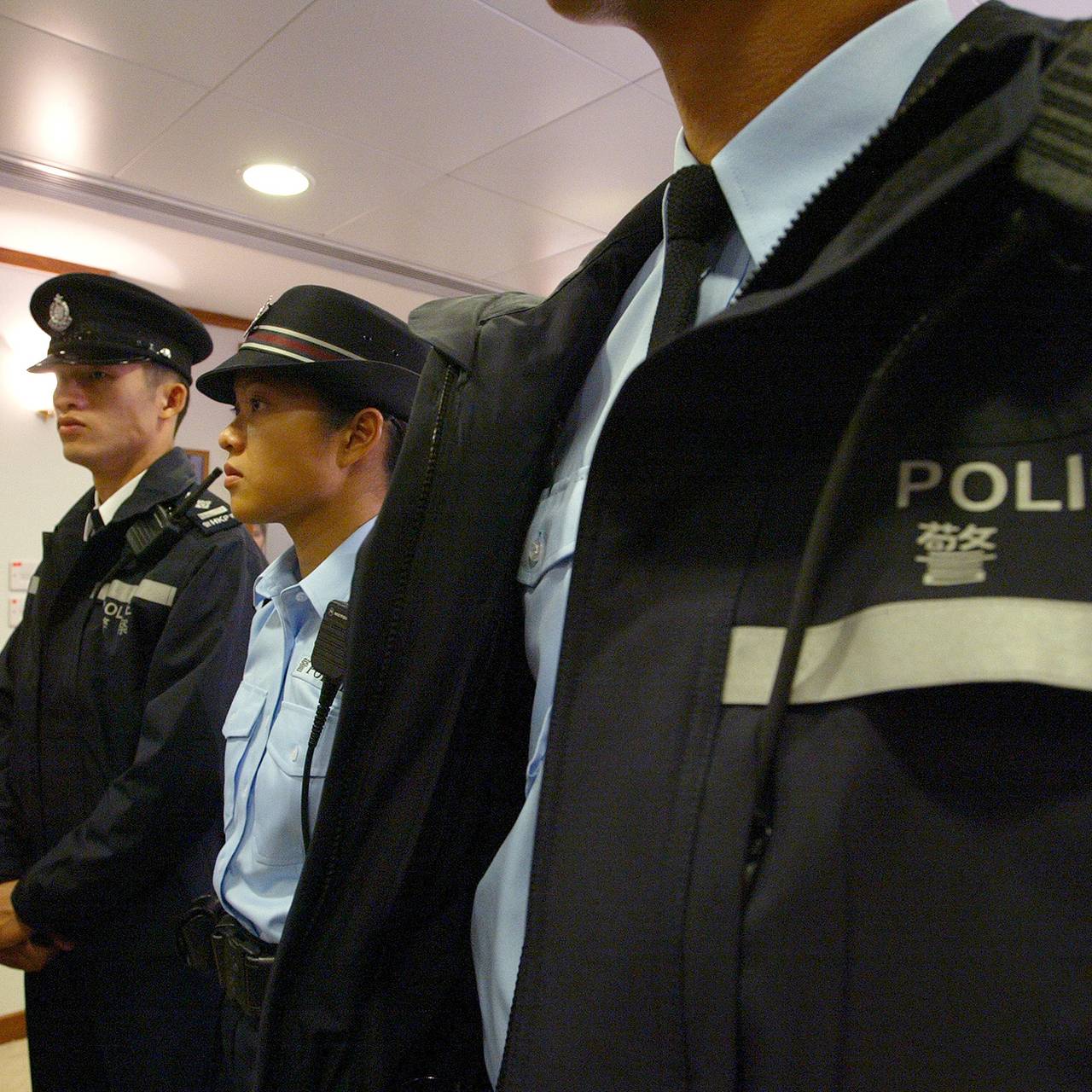 Мужчина вернулся из поездки и нашел в своей постели голую женщину