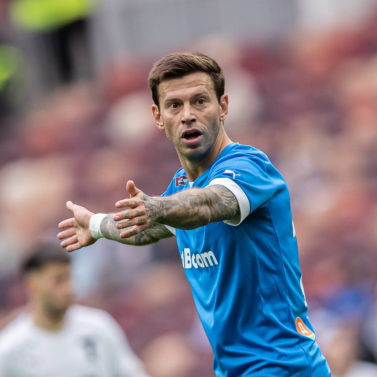 Крепость кулака футболиста Смолова оценили по делу о драке в московском кафе