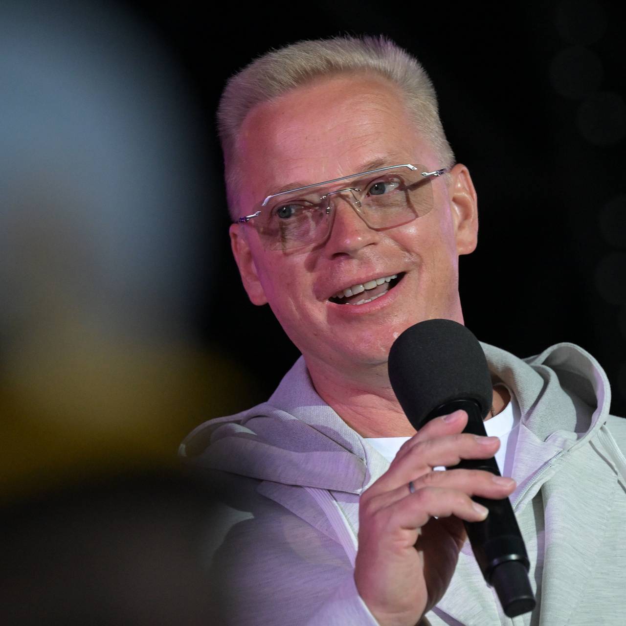 Ведущий &laquo;России 1&raquo; рассказал о страданиях из-за работы