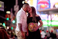 «Обязательно вернусь за вторым» Россиянки массово едут рожать за границу ради паспортов и хорошей медицины. Как устроен этот рынок?