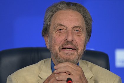 Отец Илона Маска рассказал об интересе сына к русской литературе