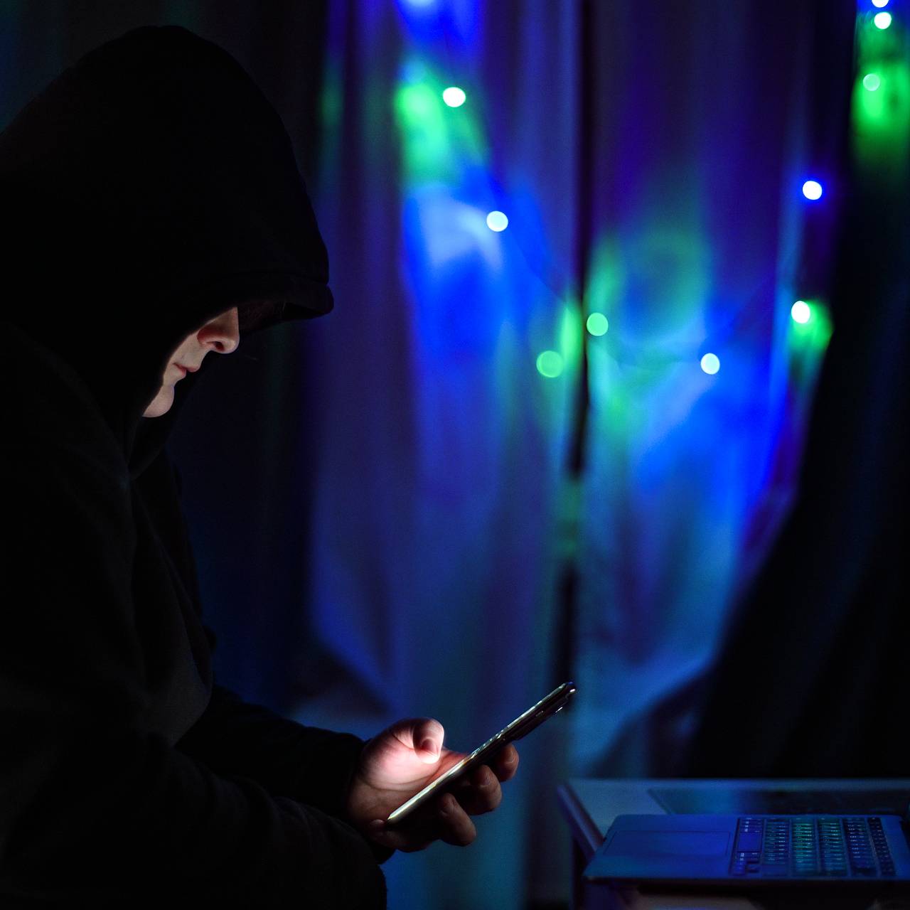 Россиян предупредили о связанной с Пасхой мошеннической схеме