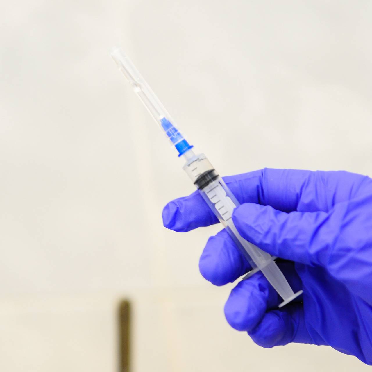 Срок разработки онковакцины для конкретного пациента раскрыли