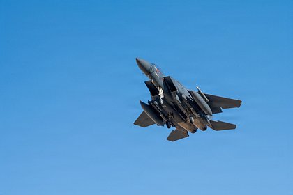 На Ближнем Востоке заявили об обнаружении пилота сбитого F-15