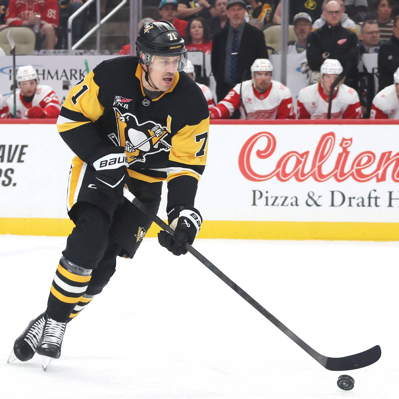 Малкин оформил хет-трик в матче НХЛ