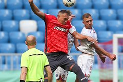 Артём Дзюба (Акрон) в матче 23-го тура российской Премьер-лиги