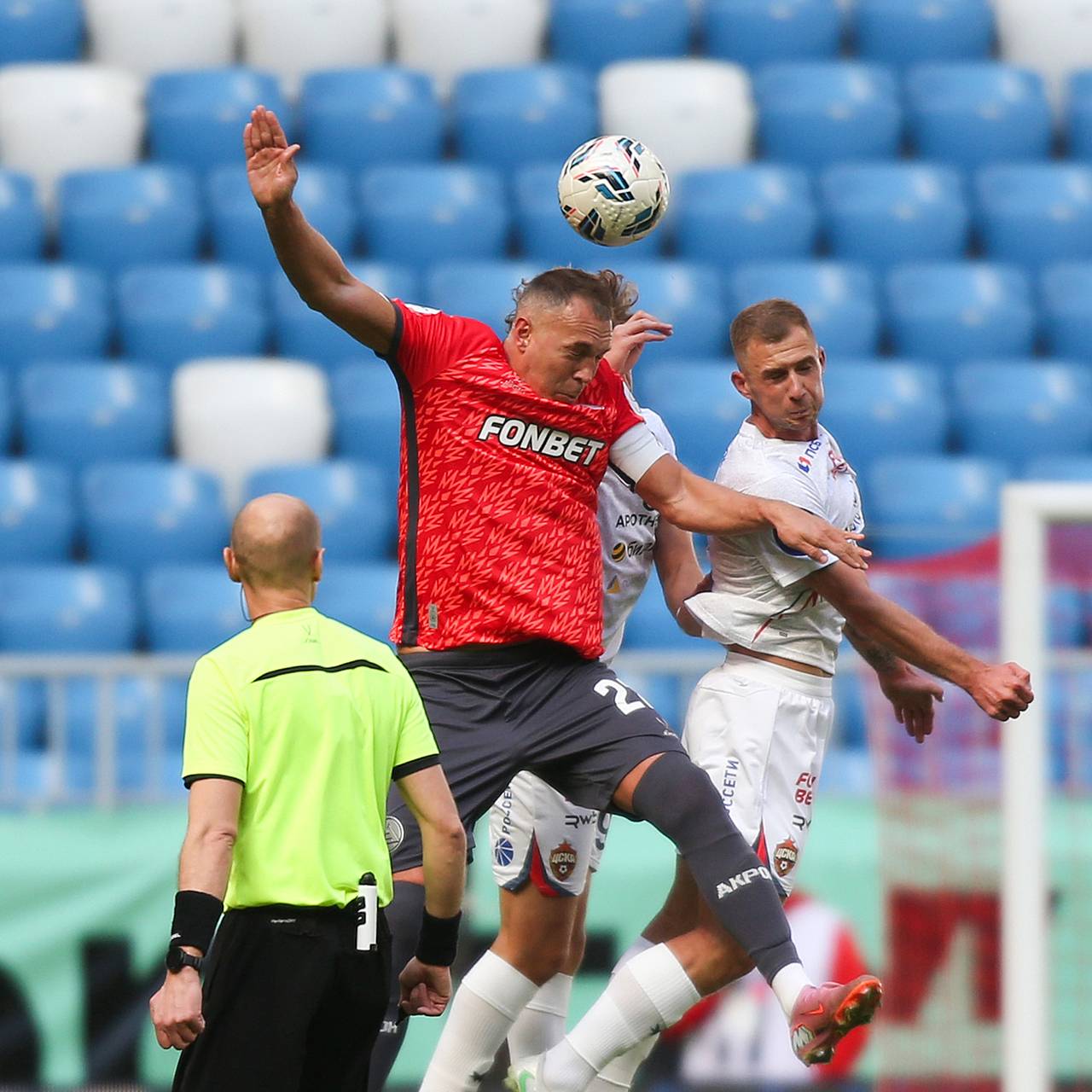 Дзюба назвал цирком судейство в матче &laquo;Акрона&raquo; с ЦСКА