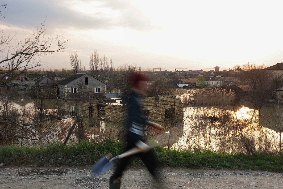Подтопленные жилые дома в поселке Мамедкала Дербентского района