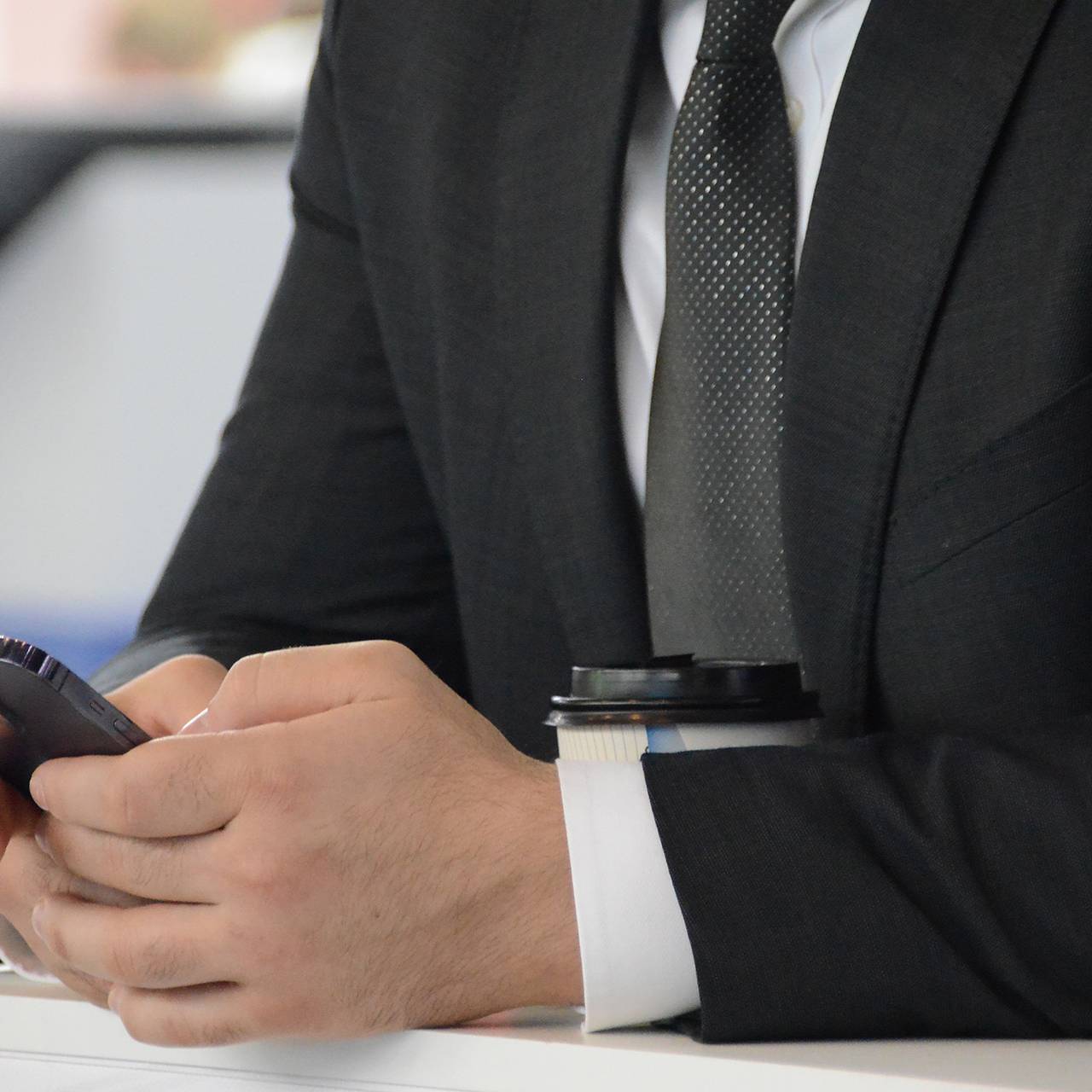 Бонусы топ-менеджерам крупных банков достигли 63 миллиардов рублей