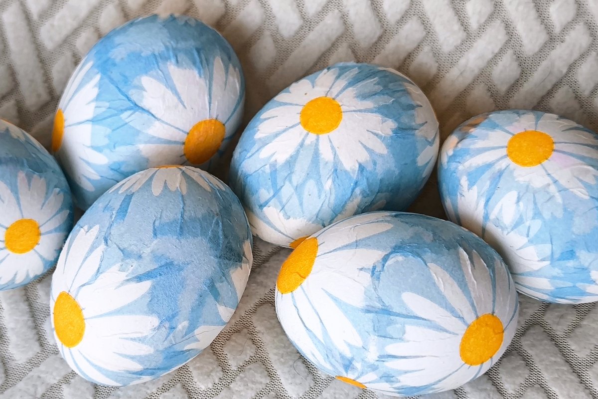 Декупаж — техника декорирования предметов цветной бумагой или салфетками с рисунком