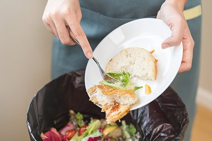 Тетя тайно проучила несносную племянницу за кражу вещей и подростковые капризы