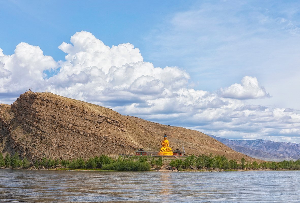 Енисей у города Кызыла образуется от слияния двух рек: Большого и Малого Енисея