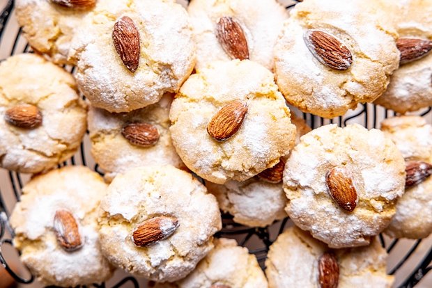Песочное печенье с миндалем готовится меньше часа