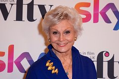 Анджела Риппон