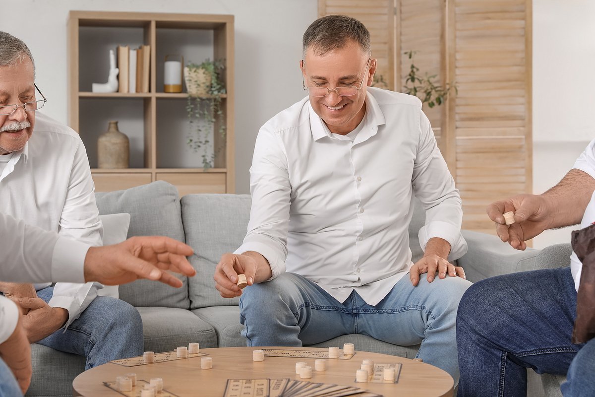 Начинать играть имеет смысл с короткого лото, когда у каждого игрока только по одной карте