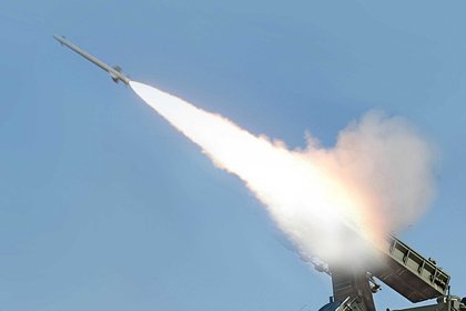 Северокорейская РСЗО на российском «Курьере» отстрелялась