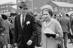 Лорд Порчестер и Елизавета II