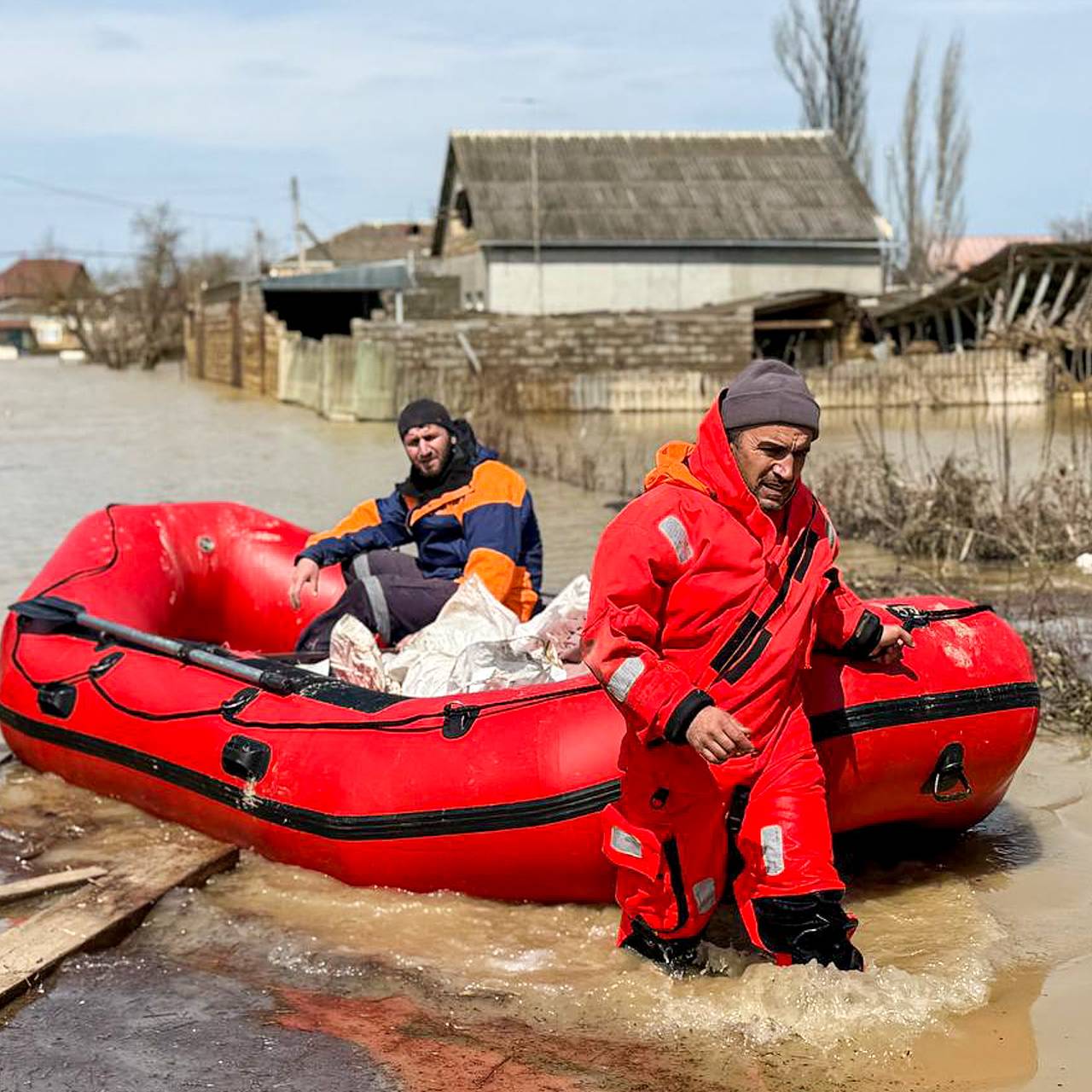 Россиян предупредили о неочевидных последствиях паводков и наводнений для здоровья