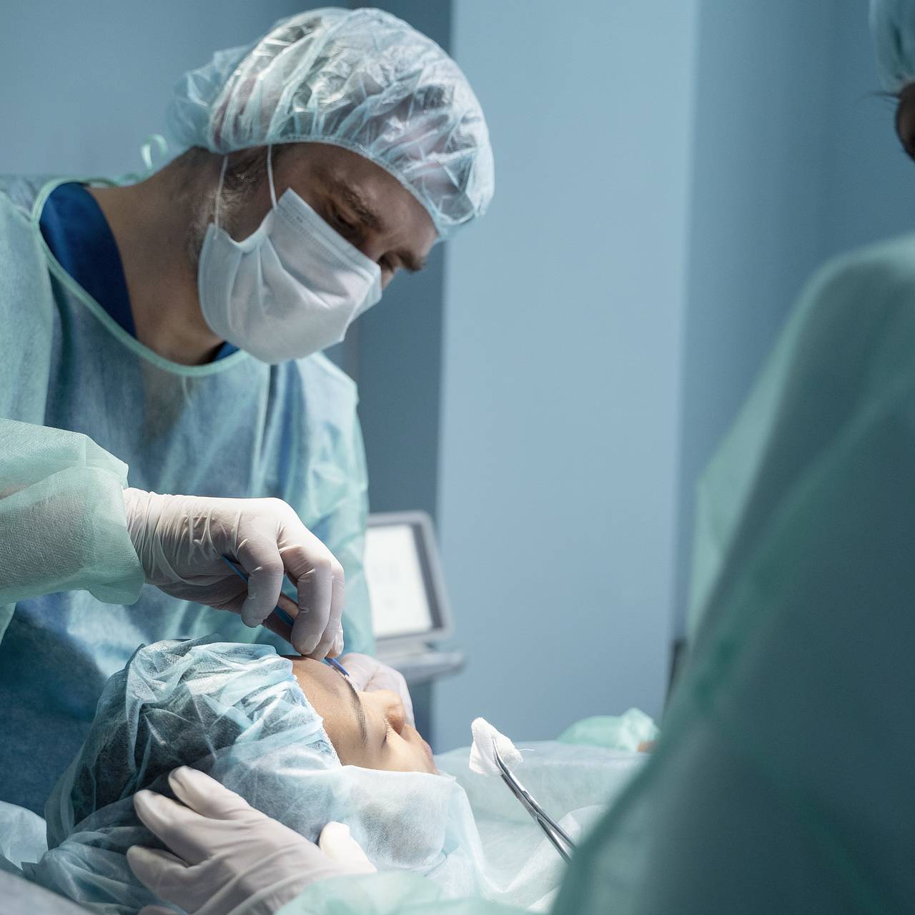 Трупный жир начали использовать для увеличения груди и подтяжки ягодиц