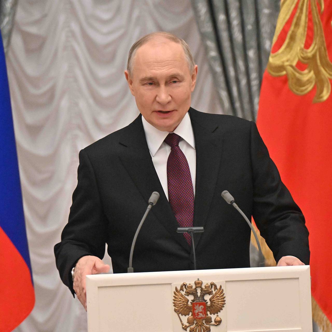 Путин призвал разработать российский ИИ для национальной обороны