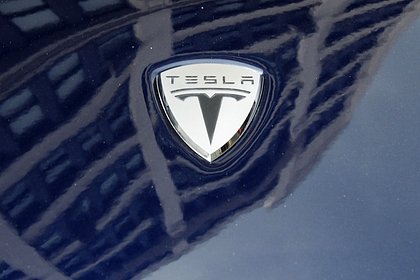 Отец Маска задумался о строительстве завода Tesla в российском городе