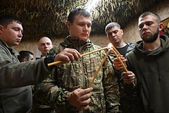 Военнослужащие ВС РФ на пасхальном молебне в Запорожской области