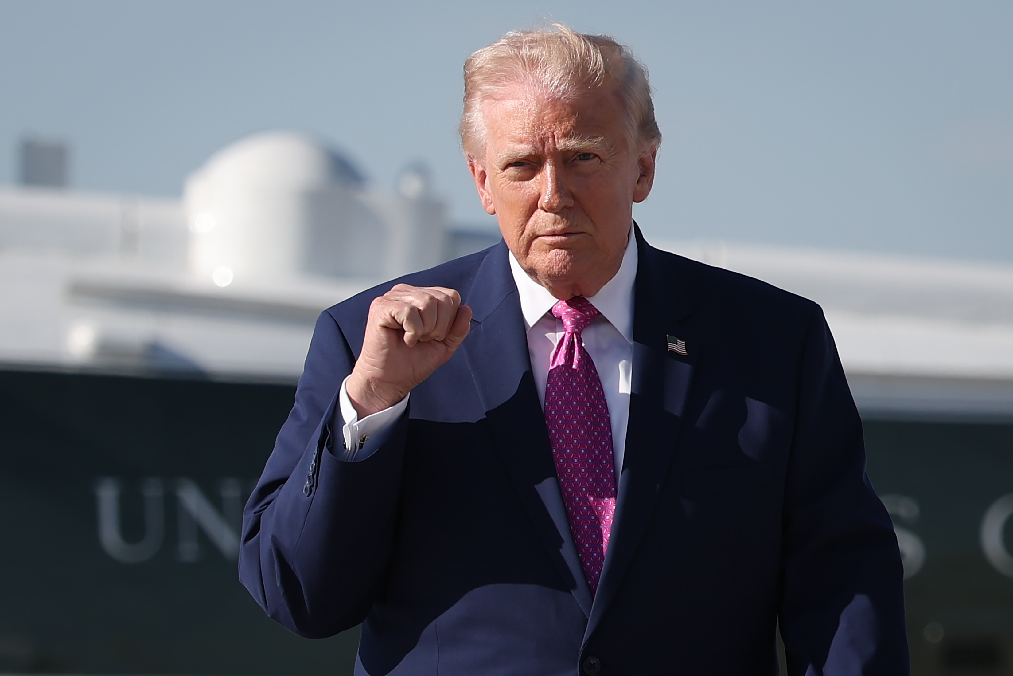 Трамп&nbsp; заявил о начале переговоров США и Ирана