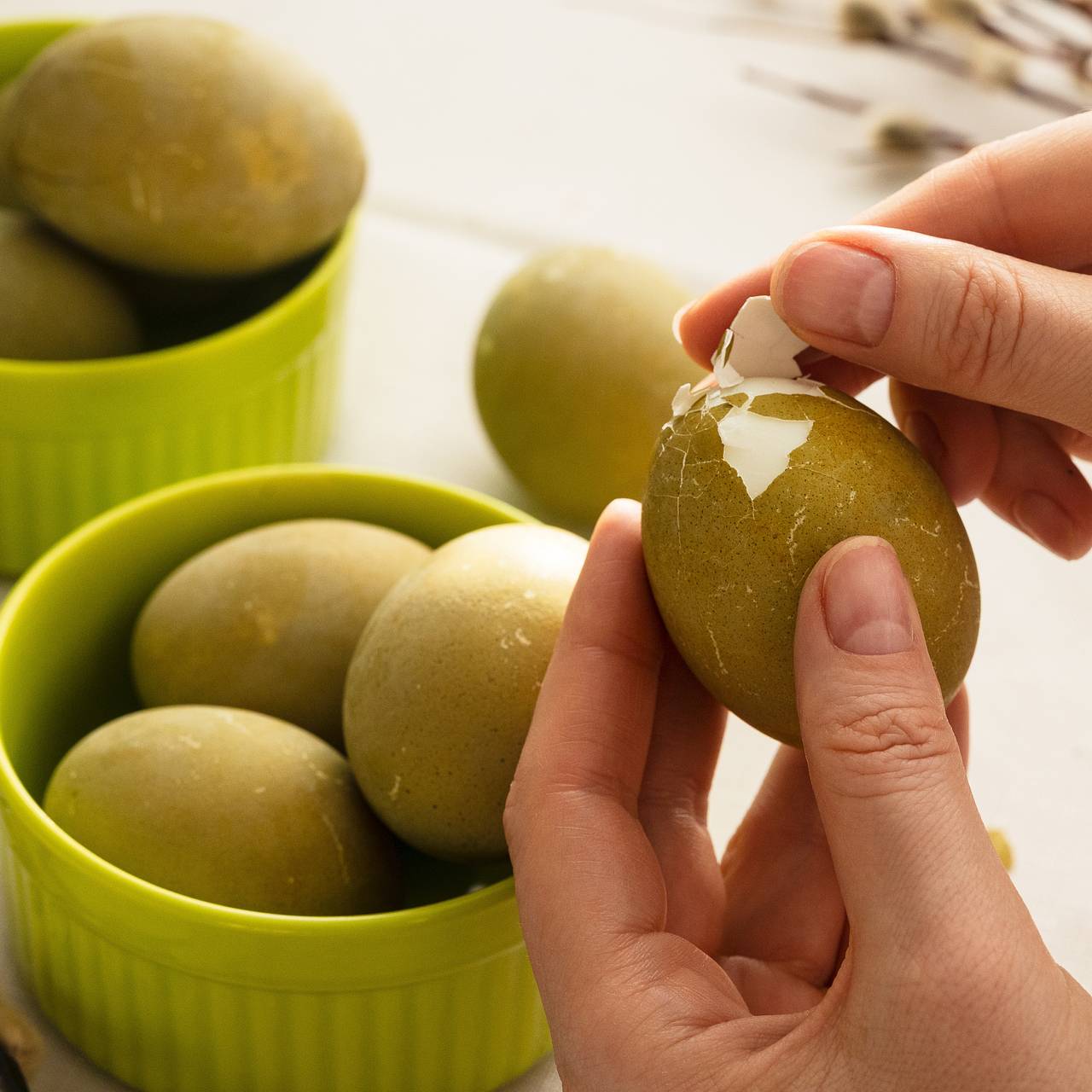 Священник раскрыл план действий с остатками пасхальной трапезы