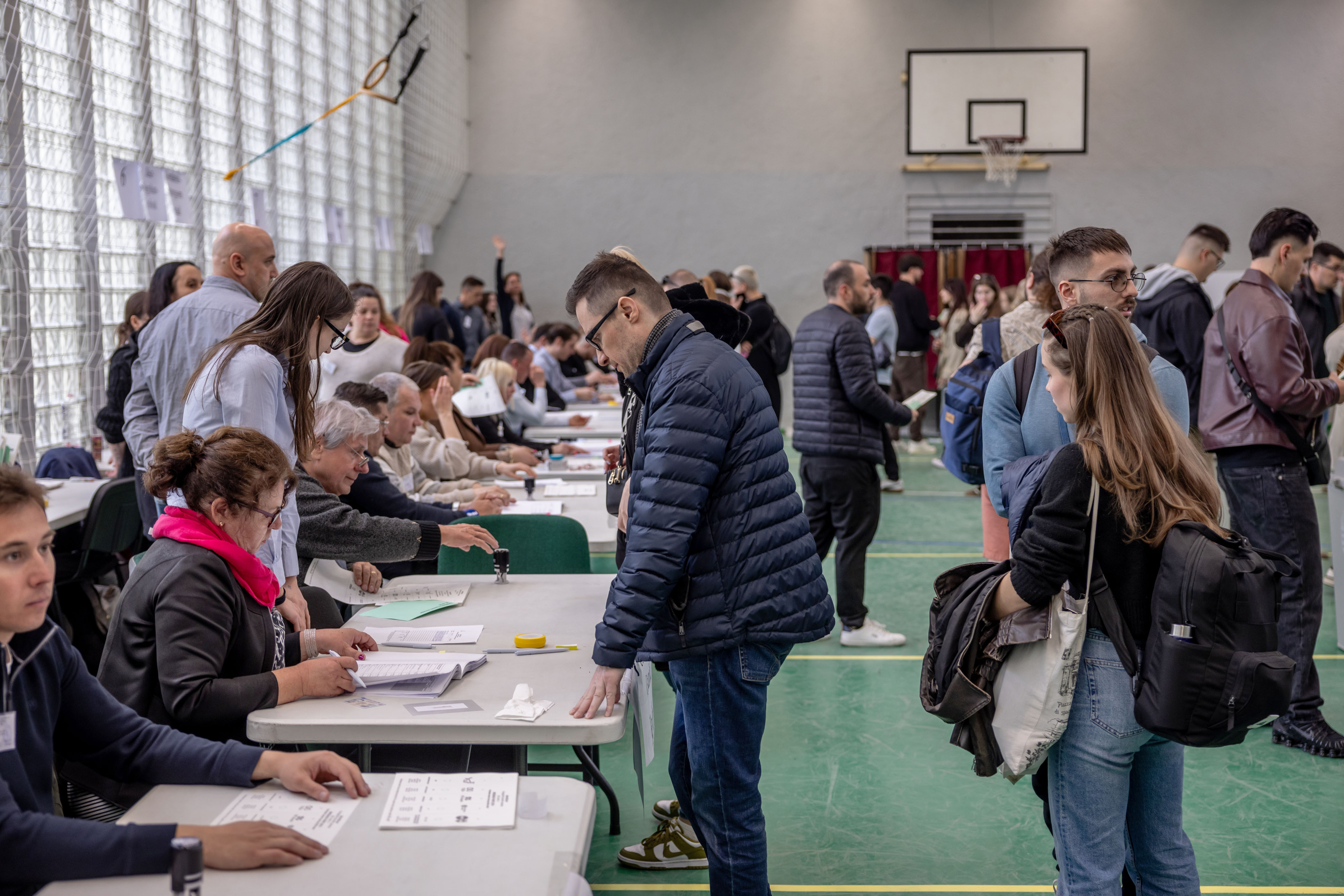 На&nbsp; фоне голосования в Венгрии ставки на поражение Орбана выросли еще больше