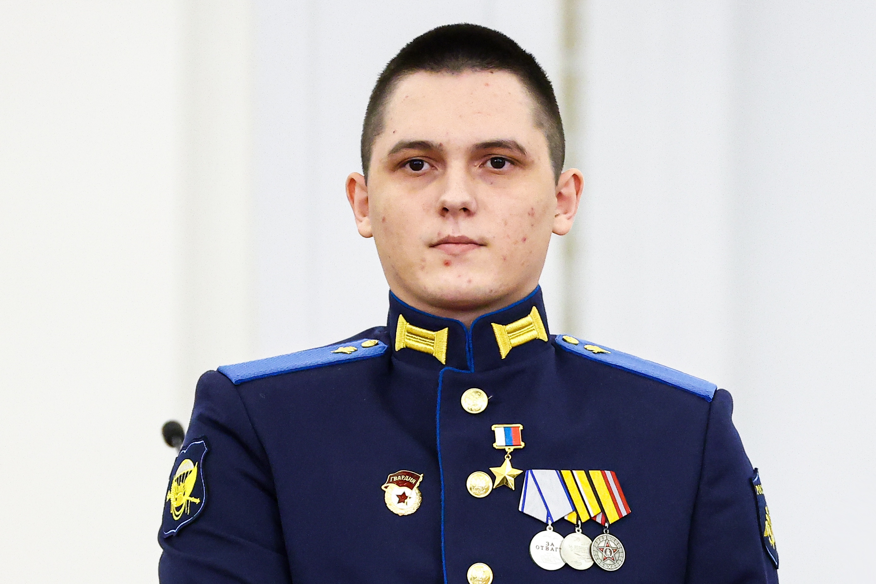 Мать&nbsp; пропавшего Героя России Асылханова рассказала подробности о сыне