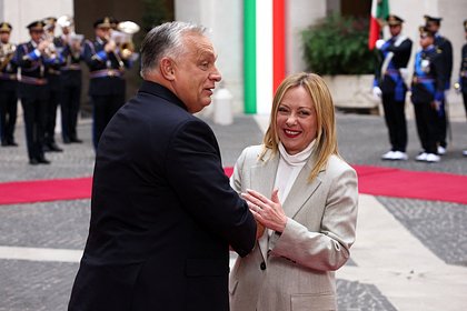 Премьер Италии назвала Орбана своим другом