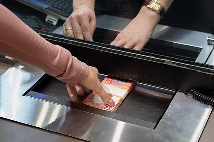 Россияне бросились брать кредиты