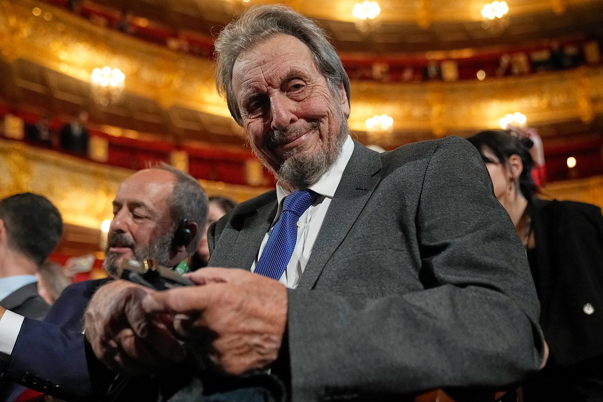 Эррол Маск в Большом театре через 16 лет после инцидента с поцелуем