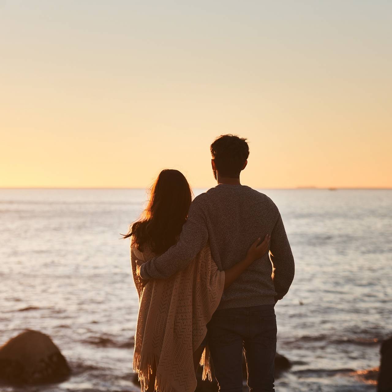 Мужчина и женщина занялись сексом на пляже в Таиланде и поплатились