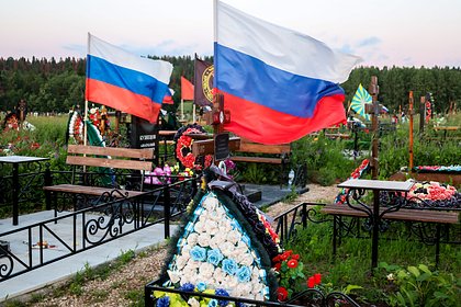 Россиянин решил удушить военкома на похоронах участника СВО