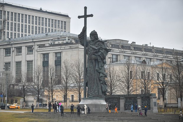 Боровицкая площадь