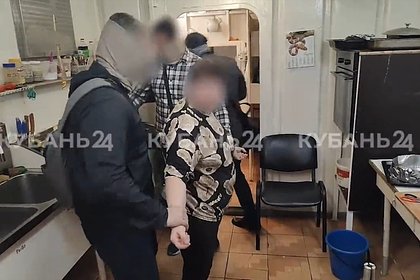 Работавшая на плавкране поваром россиянка получила 13 лет колонии