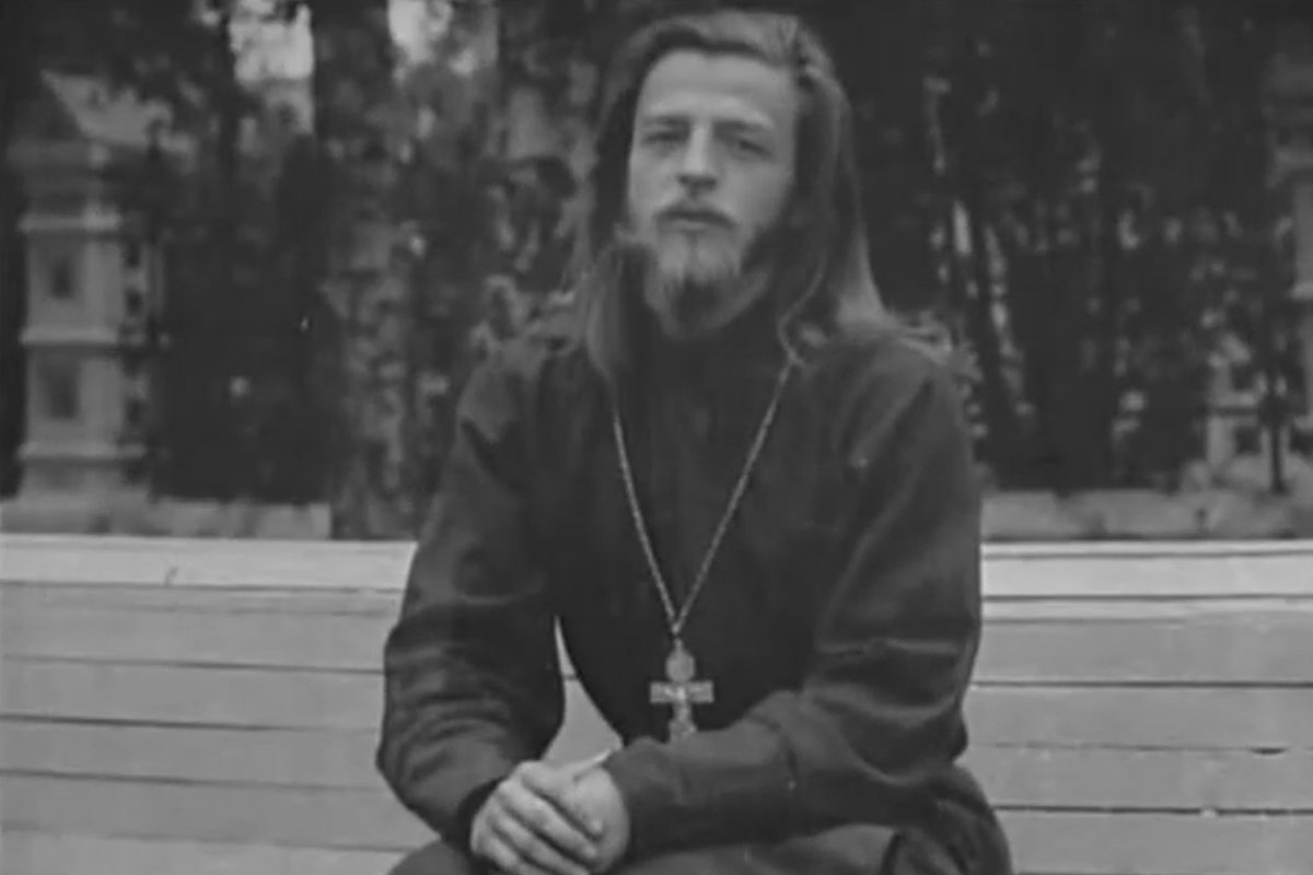 Отец Дмитрий Растегаев