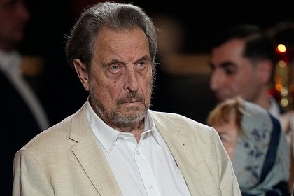 Раскрыта стоимость часа разговора с отцом Маска в России