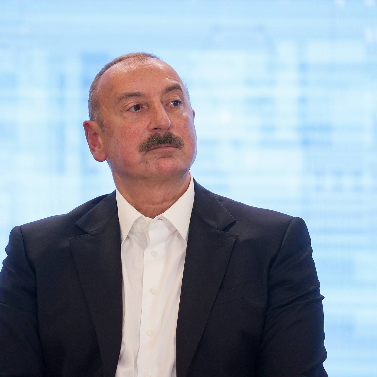 Алиев передал привет Матвиенко